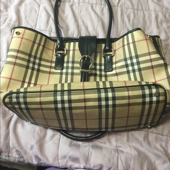 Burberry tote - Picture 3 of 16
